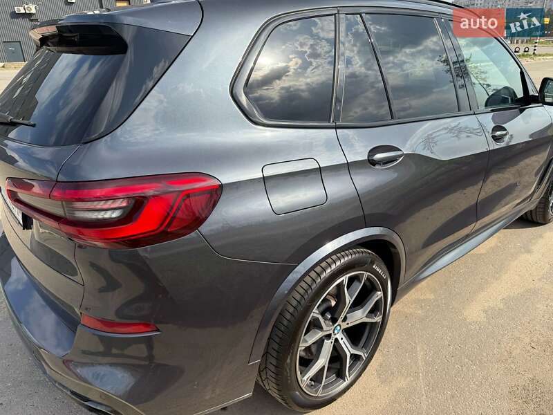 Позашляховик / Кросовер BMW X5 M 2019 в Києві