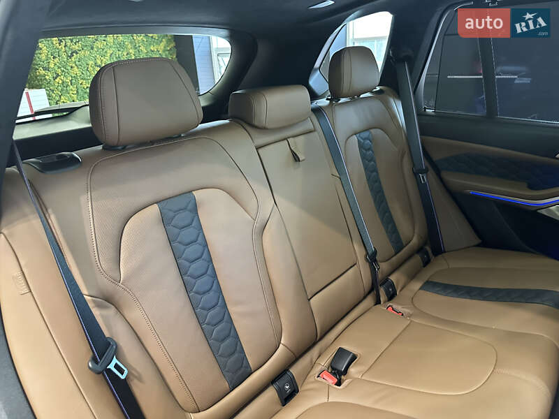 Позашляховик / Кросовер BMW X5 M 2022 в Києві