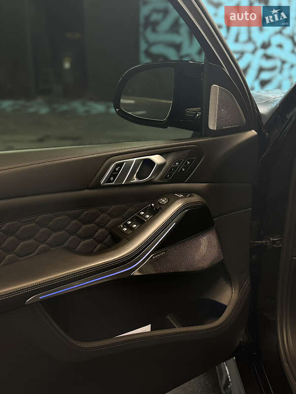 Позашляховик / Кросовер BMW X5 M 2021 в Києві