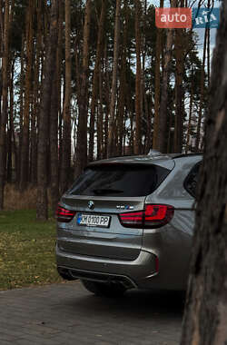 Позашляховик / Кросовер BMW X5 M 2015 в 