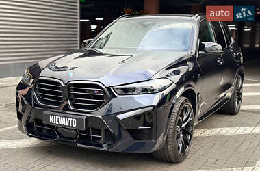 Позашляховик / Кросовер BMW X5 M 2023 в 