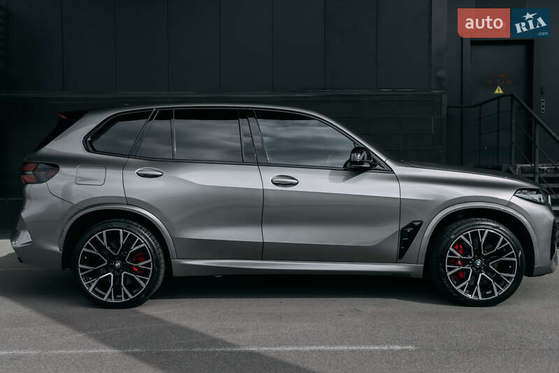 Внедорожник / Кроссовер BMW X5 M 2022 в Киеве