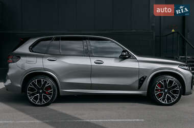 Внедорожник / Кроссовер BMW X5 M 2022 в 