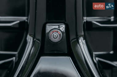 Внедорожник / Кроссовер BMW X5 M 2022 в 
