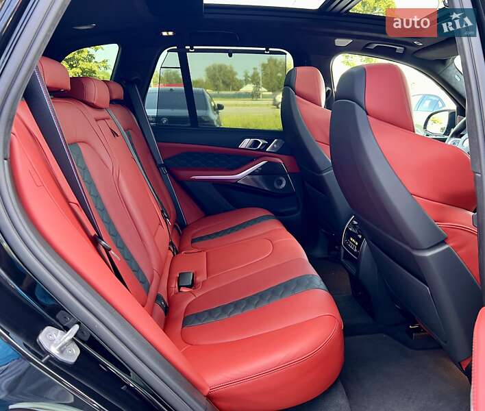 Внедорожник / Кроссовер BMW X5 M 2022 в Киеве