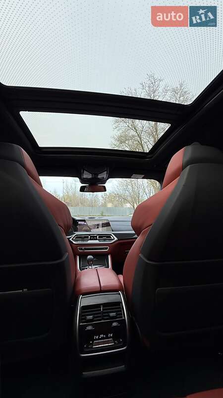 Позашляховик / Кросовер BMW X5 M 2022 в Дніпрі фото 28 Позашляховик / Кросовер BMW X5 M 2022 в Дніпрі