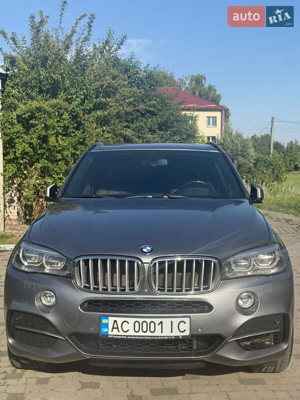 Внедорожник / Кроссовер BMW X5 M 2017 в 