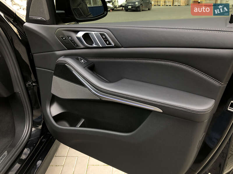 Внедорожник / Кроссовер BMW X5 M 2021 в Одессе