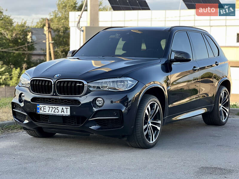 Внедорожник / Кроссовер BMW X5 M 2015 в Каменском