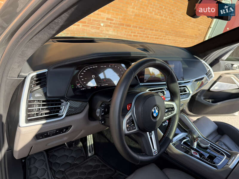 Внедорожник / Кроссовер BMW X5 M 2022 в Киеве