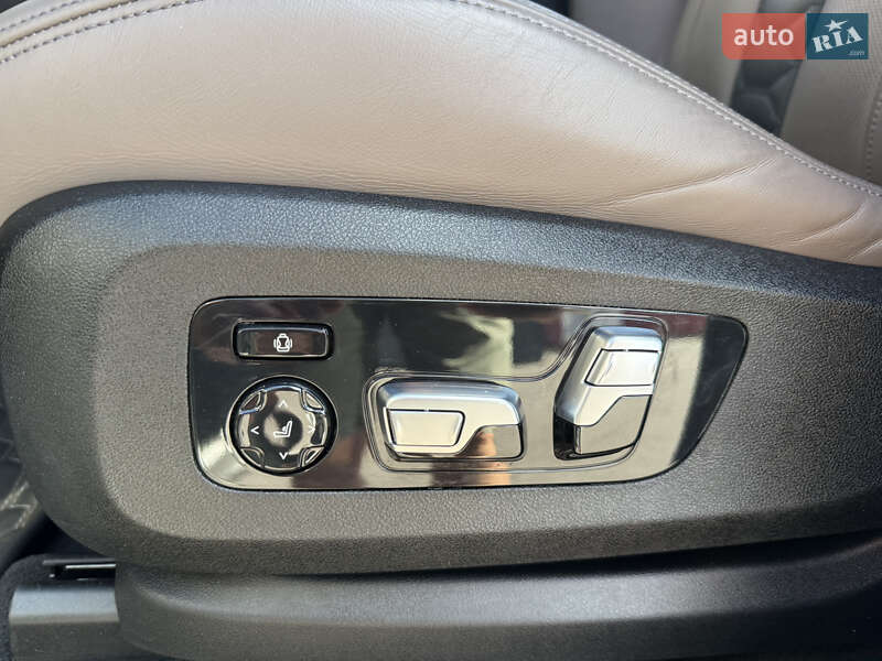 Внедорожник / Кроссовер BMW X5 M 2022 в Киеве