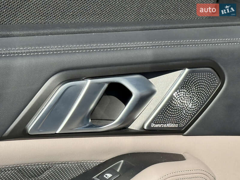 Внедорожник / Кроссовер BMW X5 M 2022 в Киеве