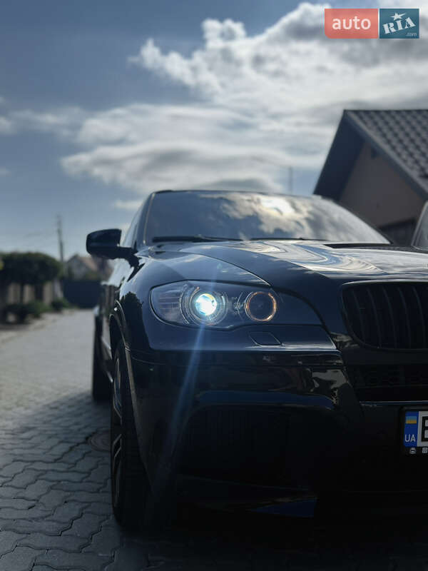 BMW X5 M 2010 BMW X5 M 2010
