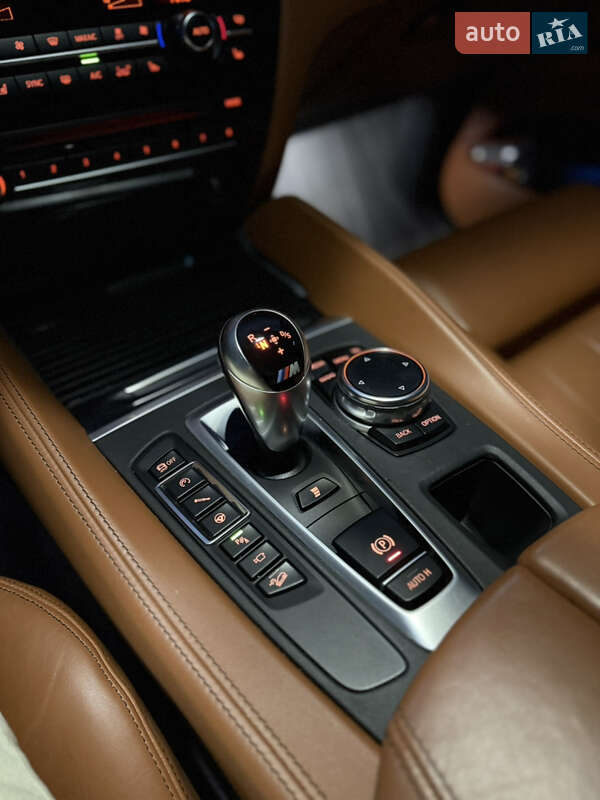 Позашляховик / Кросовер BMW X5 M 2016 в Києві