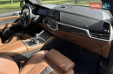 Внедорожник / Кроссовер BMW X5 M 2022 в 