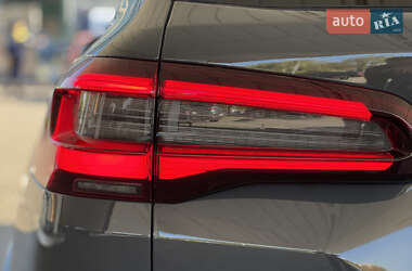 Позашляховик / Кросовер BMW X5 M 2022 в 