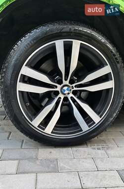 Позашляховик / Кросовер BMW X5 M 2012 в 