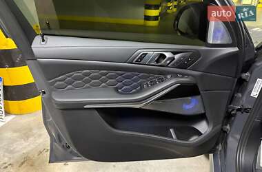 Внедорожник / Кроссовер BMW X5 M 2022 в 