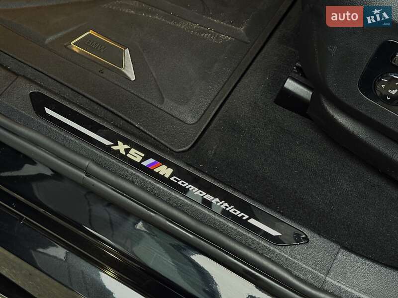 Внедорожник / Кроссовер BMW X5 M 2022 в Киеве