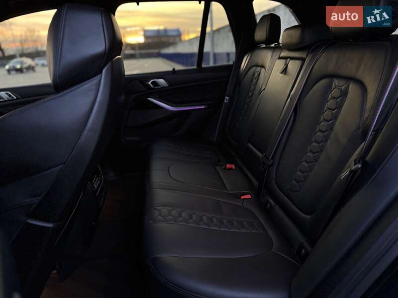 Внедорожник / Кроссовер BMW X5 M 2022 в Тернополе