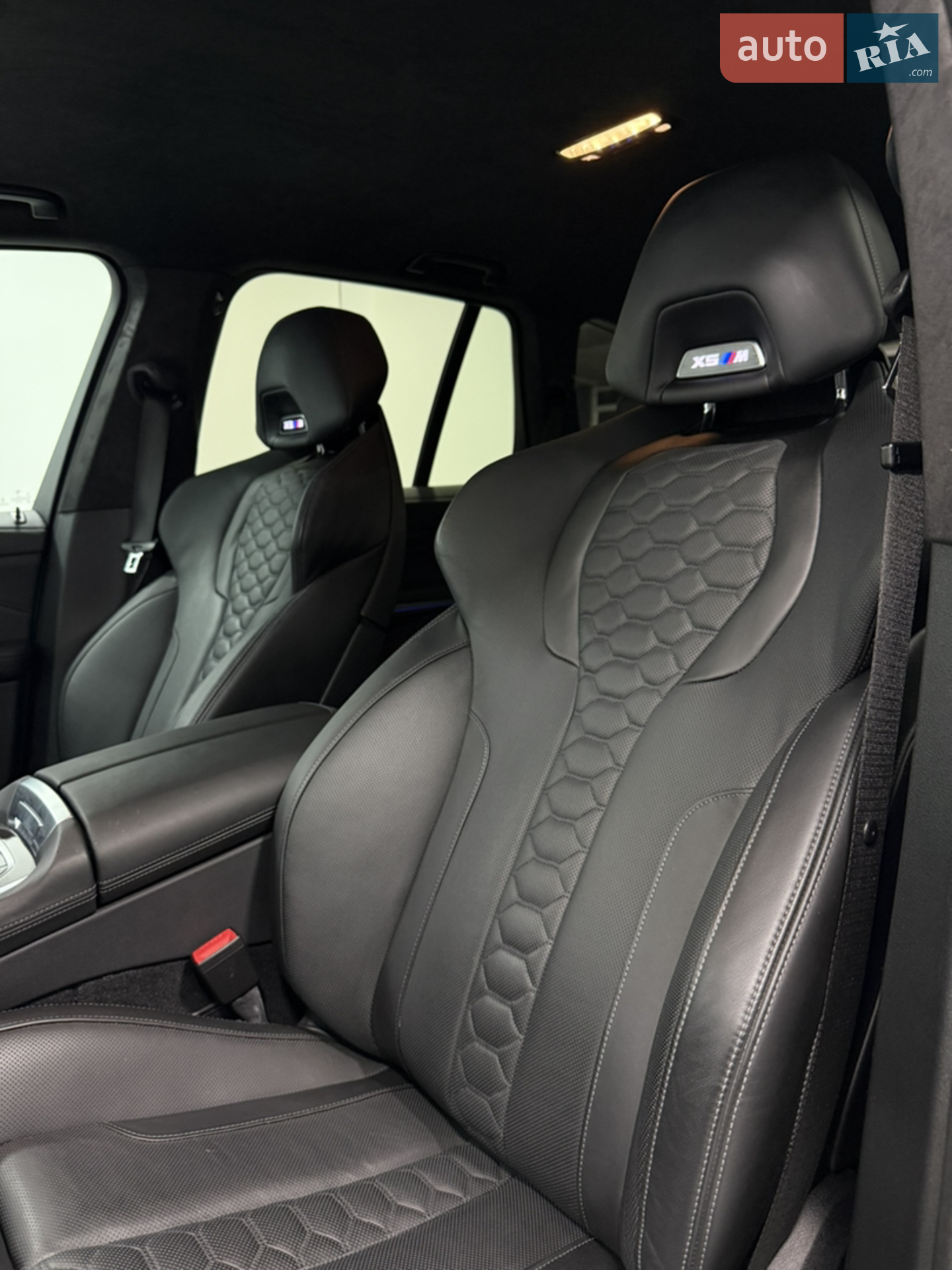 2023 BMW X5 M - мініатюра 23