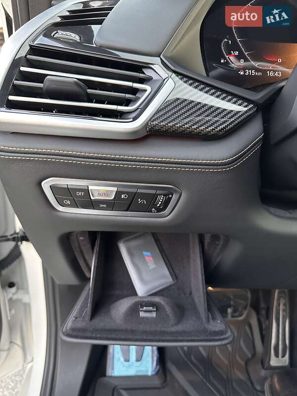 Внедорожник / Кроссовер BMW X5 M 2022 в Киеве