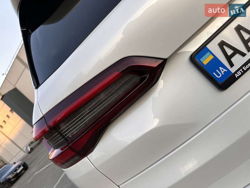 Внедорожник / Кроссовер BMW X5 M 2022 в Киеве