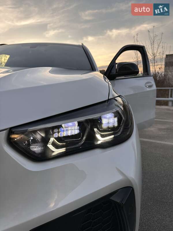 Внедорожник / Кроссовер BMW X5 M 2022 в Киеве