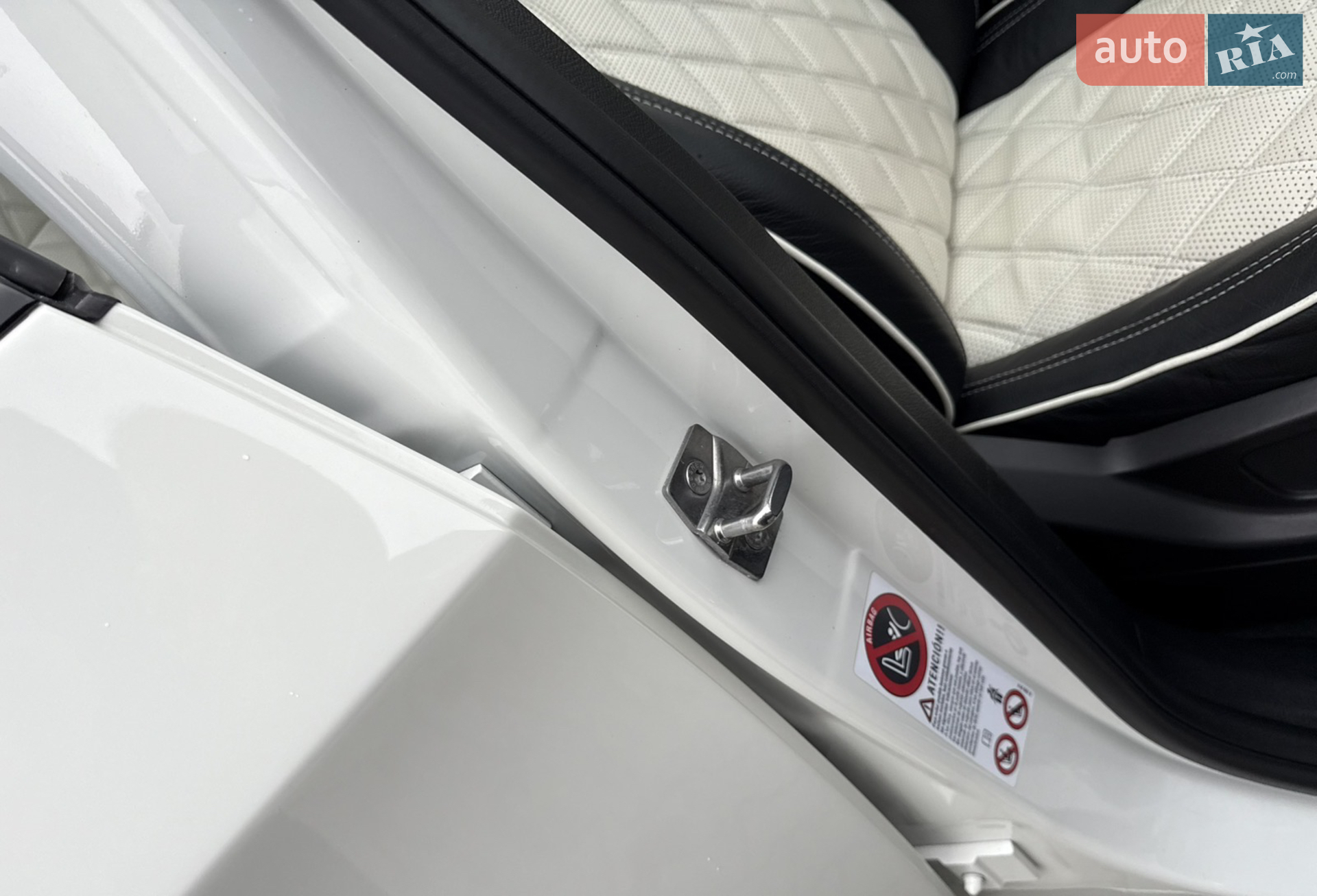 2010 BMW X5 M - мініатюра 9