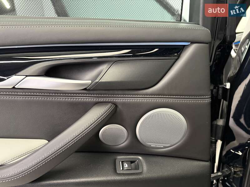 Внедорожник / Кроссовер BMW X5 M 2016 в Киеве