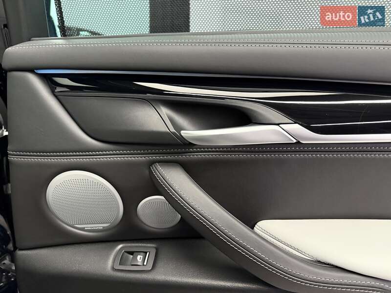 Внедорожник / Кроссовер BMW X5 M 2016 в Киеве