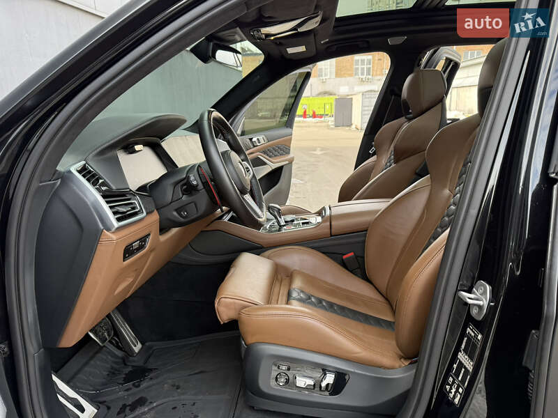 Внедорожник / Кроссовер BMW X5 M 2022 в Киеве