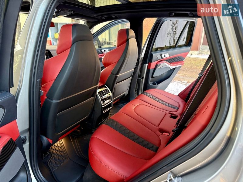 Позашляховик / Кросовер BMW X5 M 2021 в Дніпрі