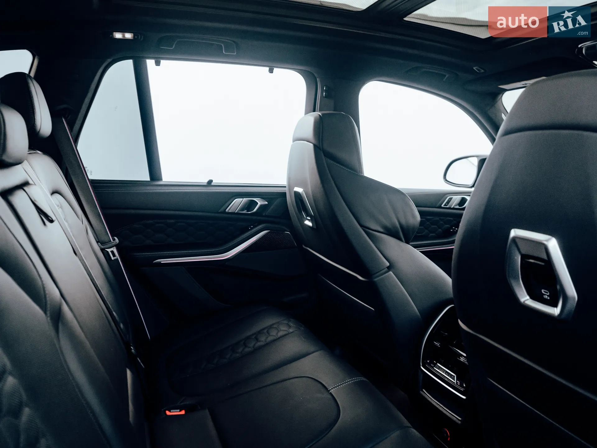 2023 BMW X5 M - мініатюра 52