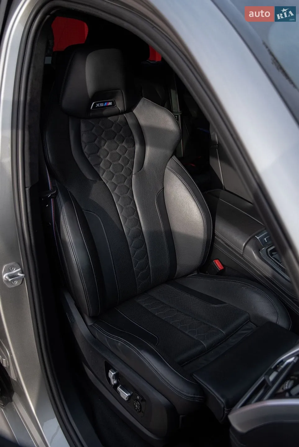 2022 BMW X5 M - мініатюра 11
