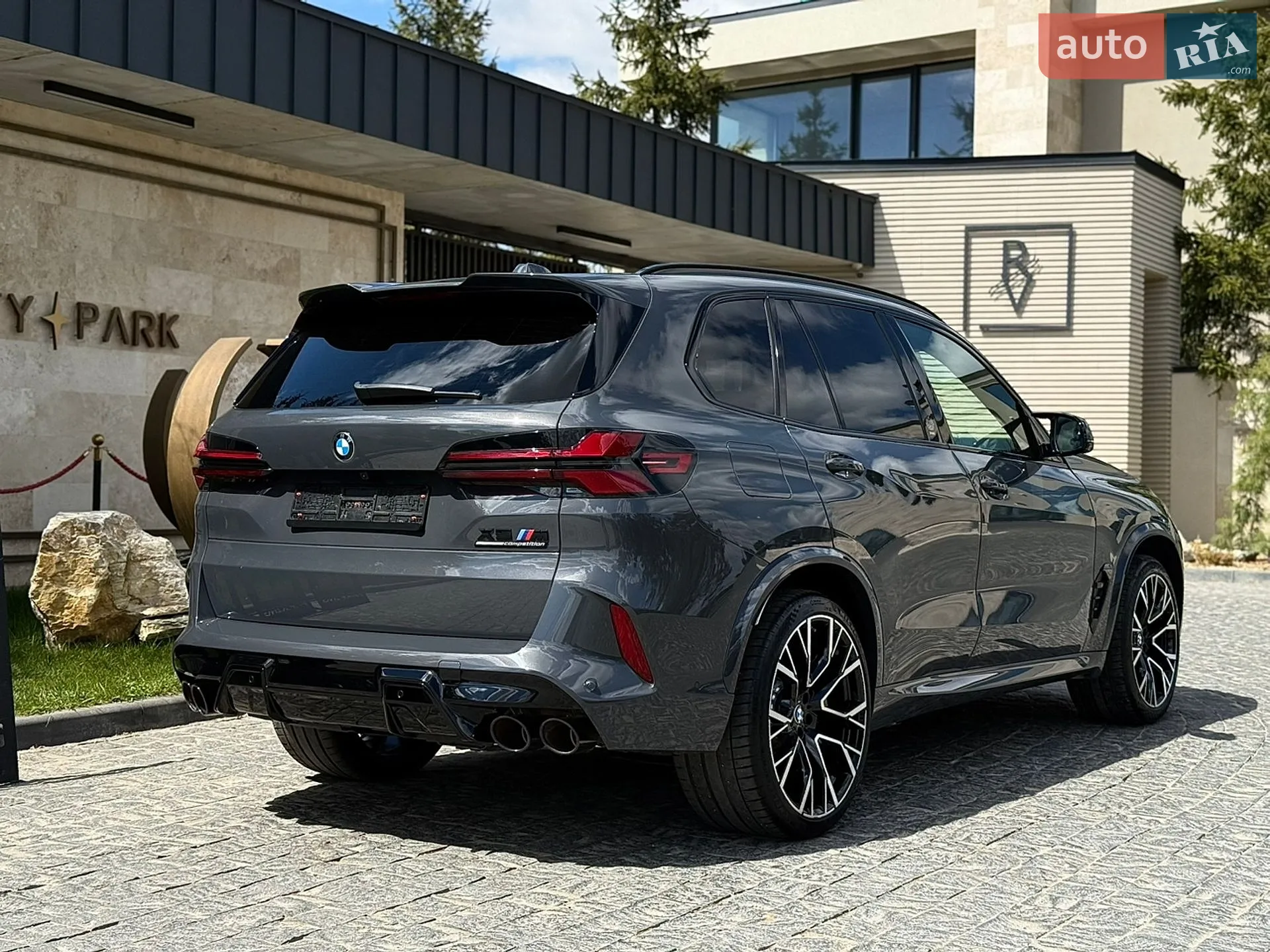 2024 BMW X5 M - мініатюра 23