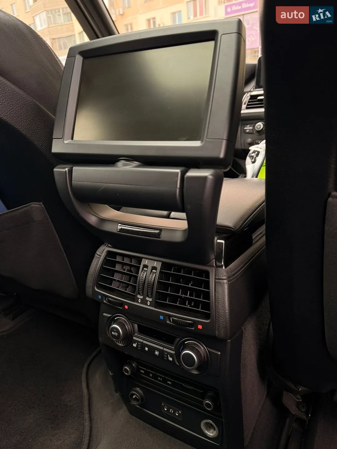 2010 BMW X5 M - мініатюра 12