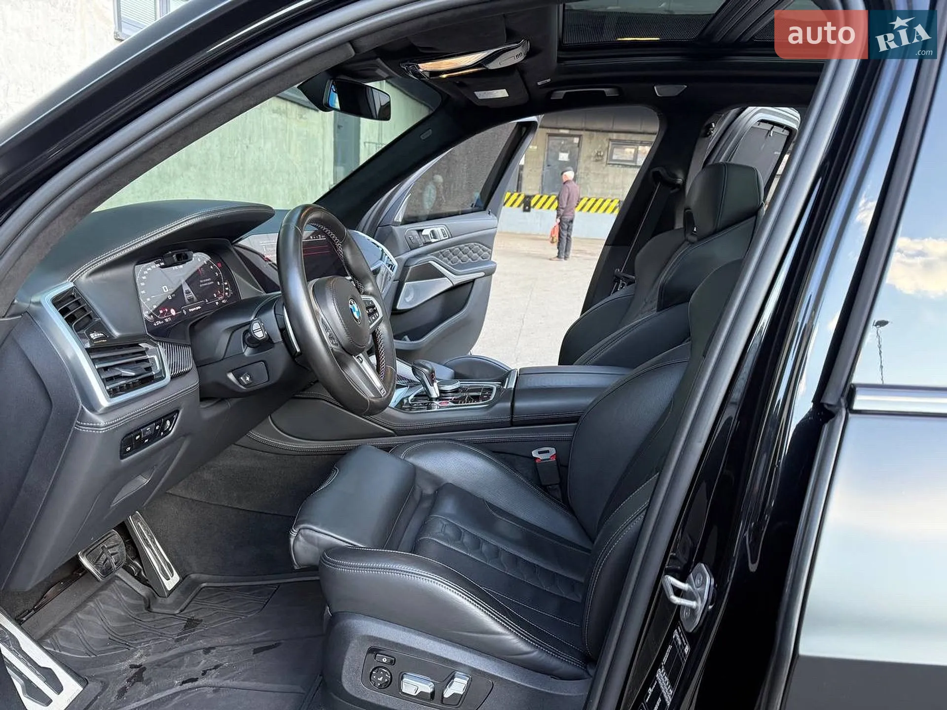 2022 BMW X5 M - мініатюра 19