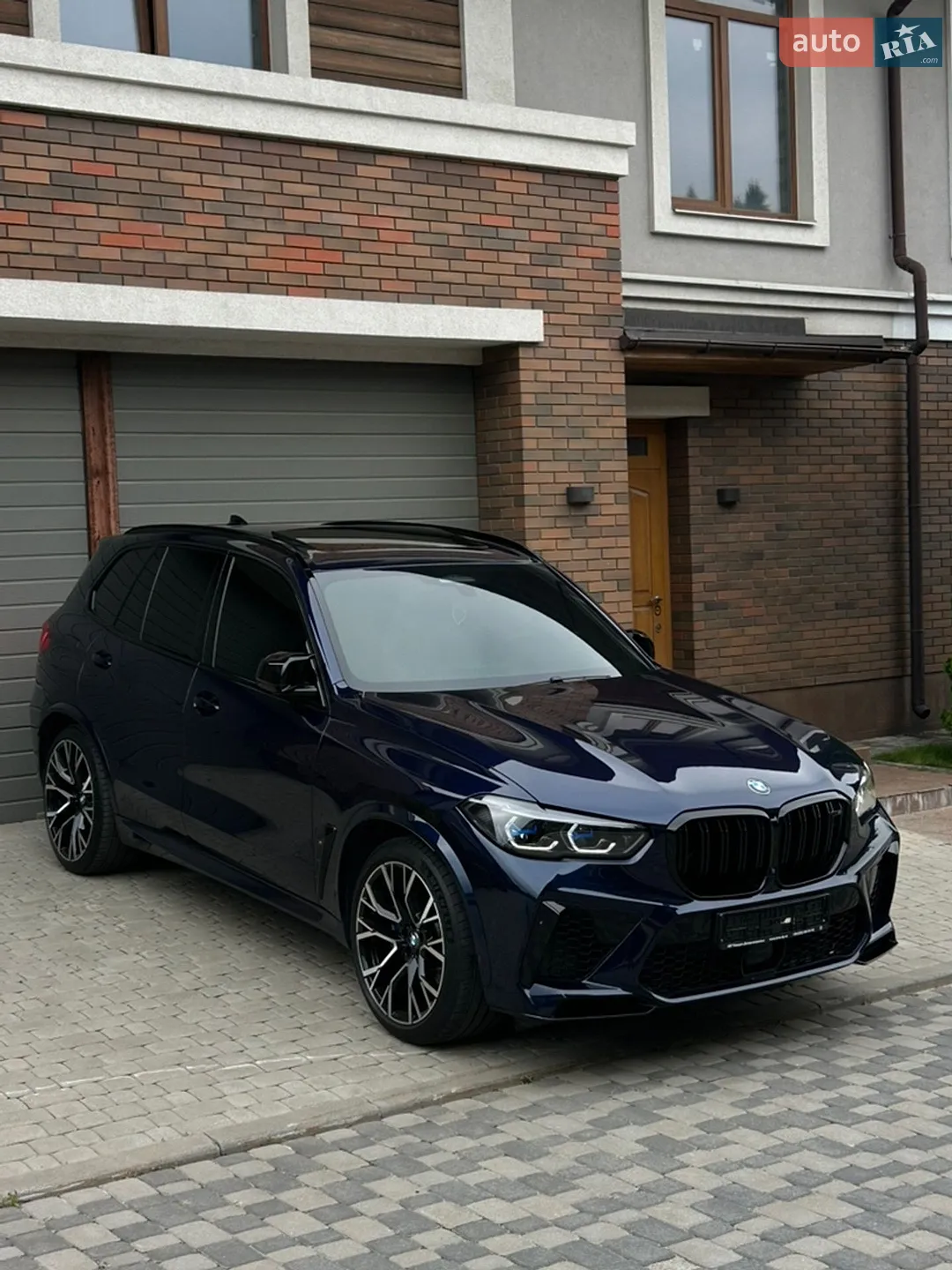 2022 BMW X5 M - мініатюра 3