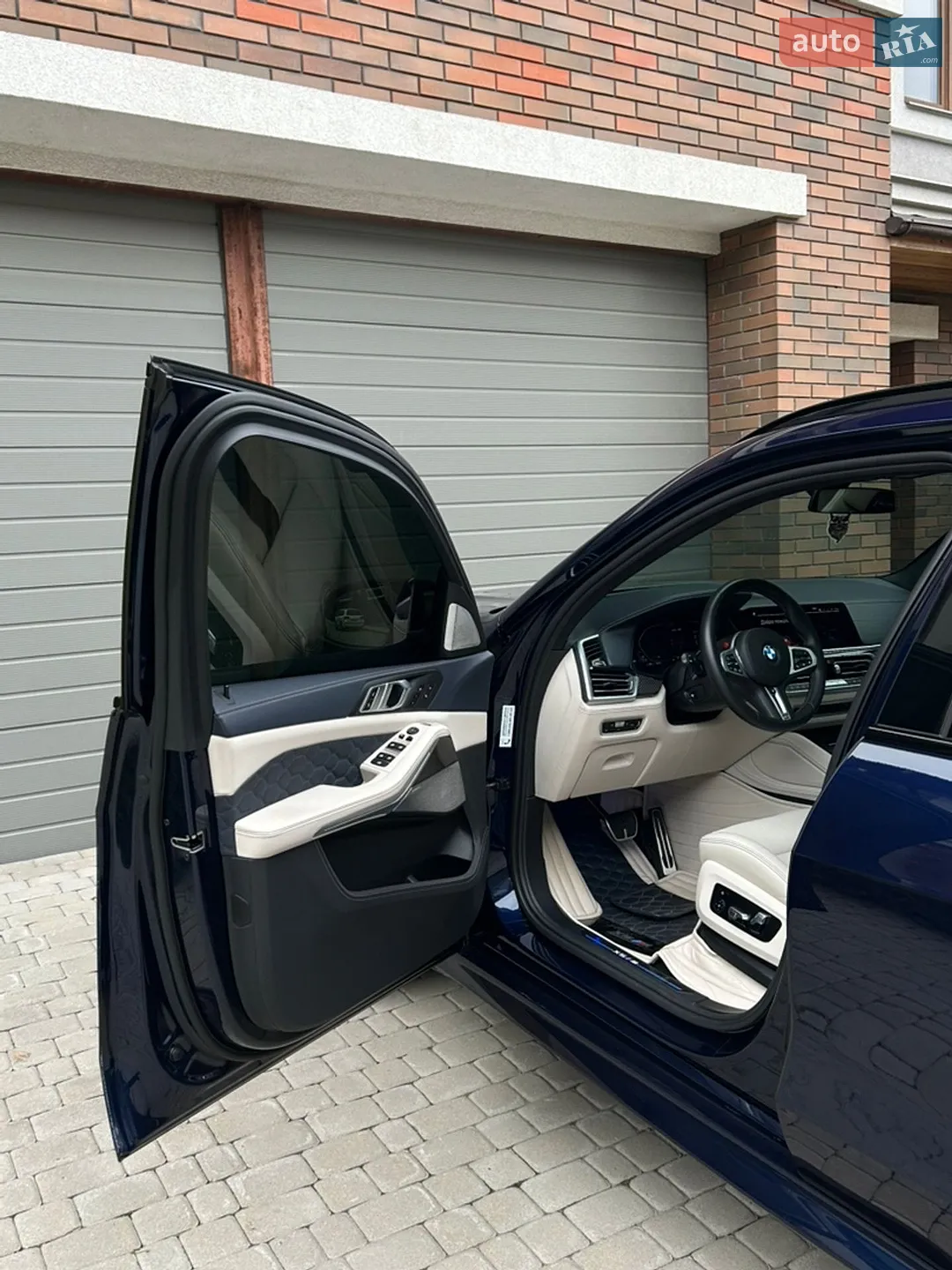2022 BMW X5 M - мініатюра 21