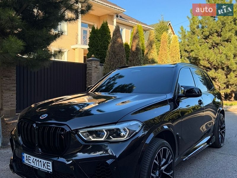 BMW X5 M, photos from the listing