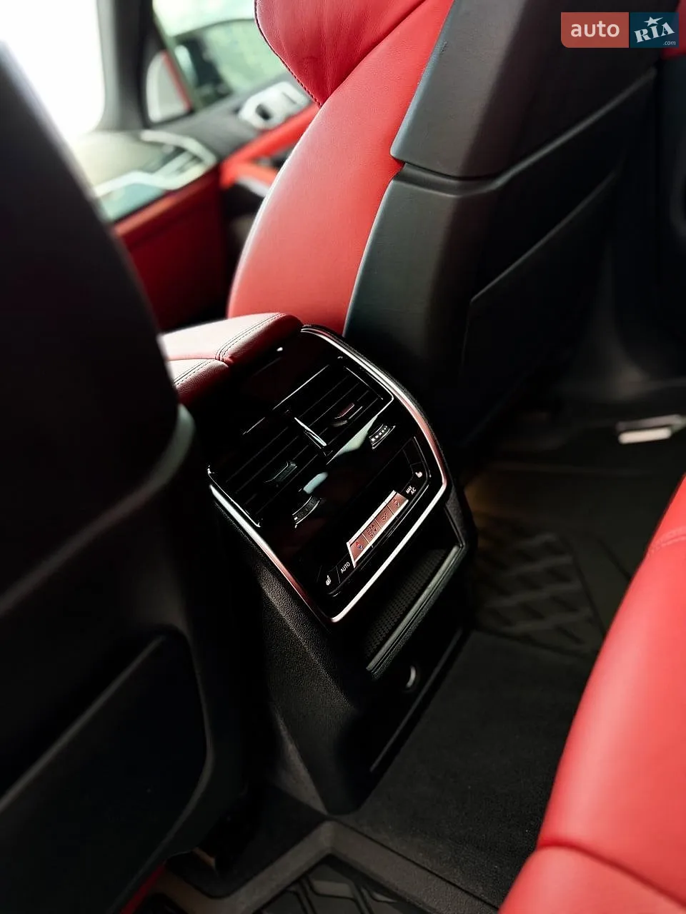 2022 BMW X5 M - мініатюра 36