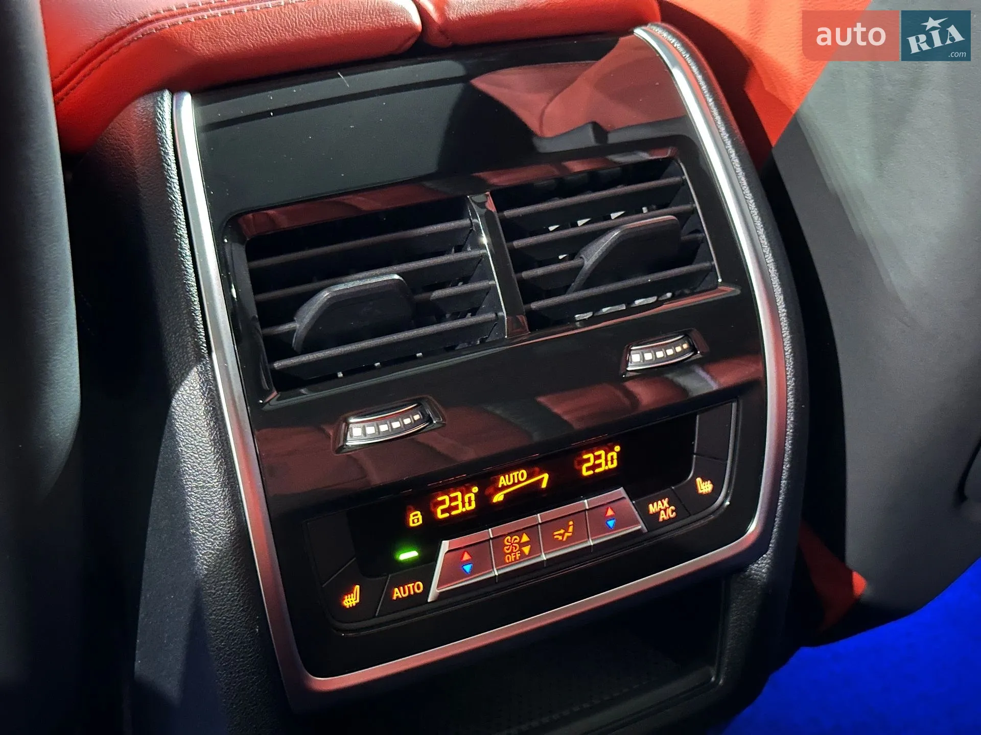 2022 BMW X5 M - мініатюра 15