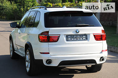 Внедорожник / Кроссовер BMW X5 2011 в Ровно