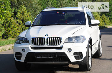 Внедорожник / Кроссовер BMW X5 2011 в Ровно