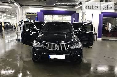 Внедорожник / Кроссовер BMW X5 2011 в Черновцах