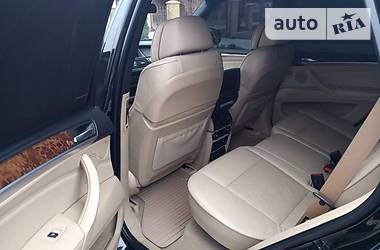 Внедорожник / Кроссовер BMW X5 2009 в 