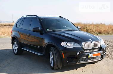 Внедорожник / Кроссовер BMW X5 2013 в Черновцах