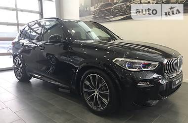 Внедорожник / Кроссовер BMW X5 2018 в 