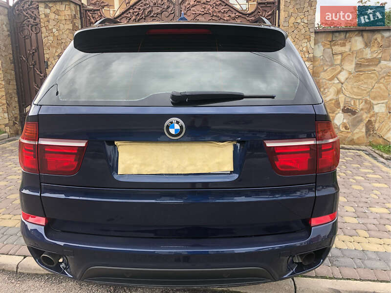 Позашляховик / Кросовер BMW X5 2011 в Рівному